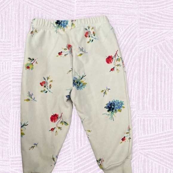 Gap girl’s joggers - Picture 3 of 3